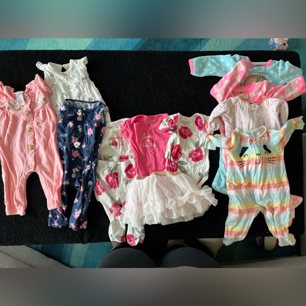 13 pieces 6-9 months